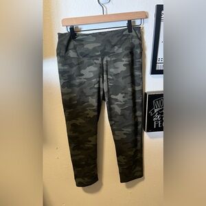 Camouflage large Danskin exercise pants